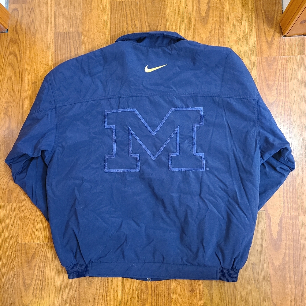 Vintage Nike Team Sports Michigan Wolverines Jacket Size Large - Picture 2 of 4